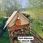 Syl-vallee Western Village مكان تخييم *
