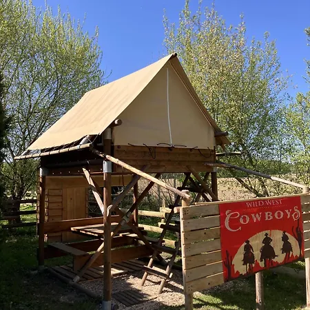 مكان تخييم Syl-vallee Western Village *